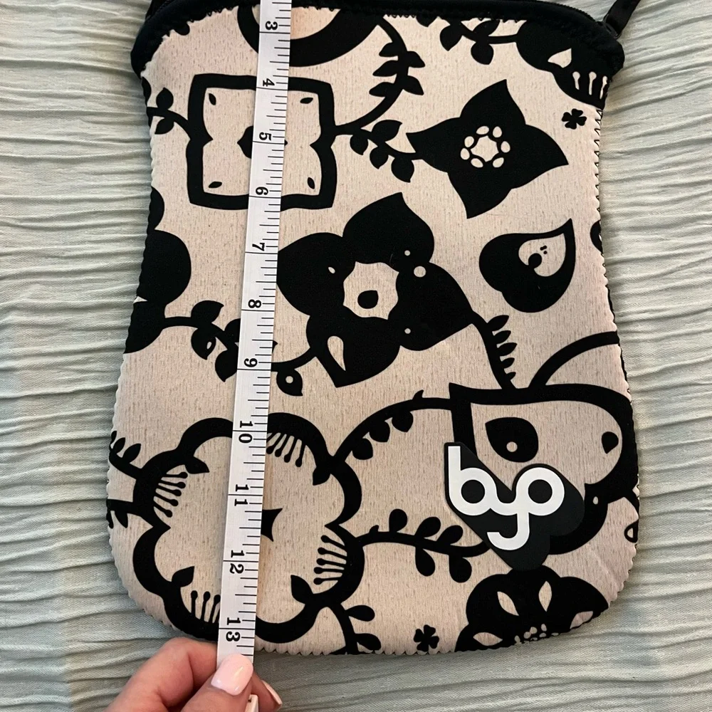 Tablet storage/sleeve